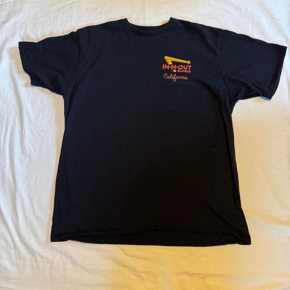 In-N-Out classic black tee with car graphic size XL